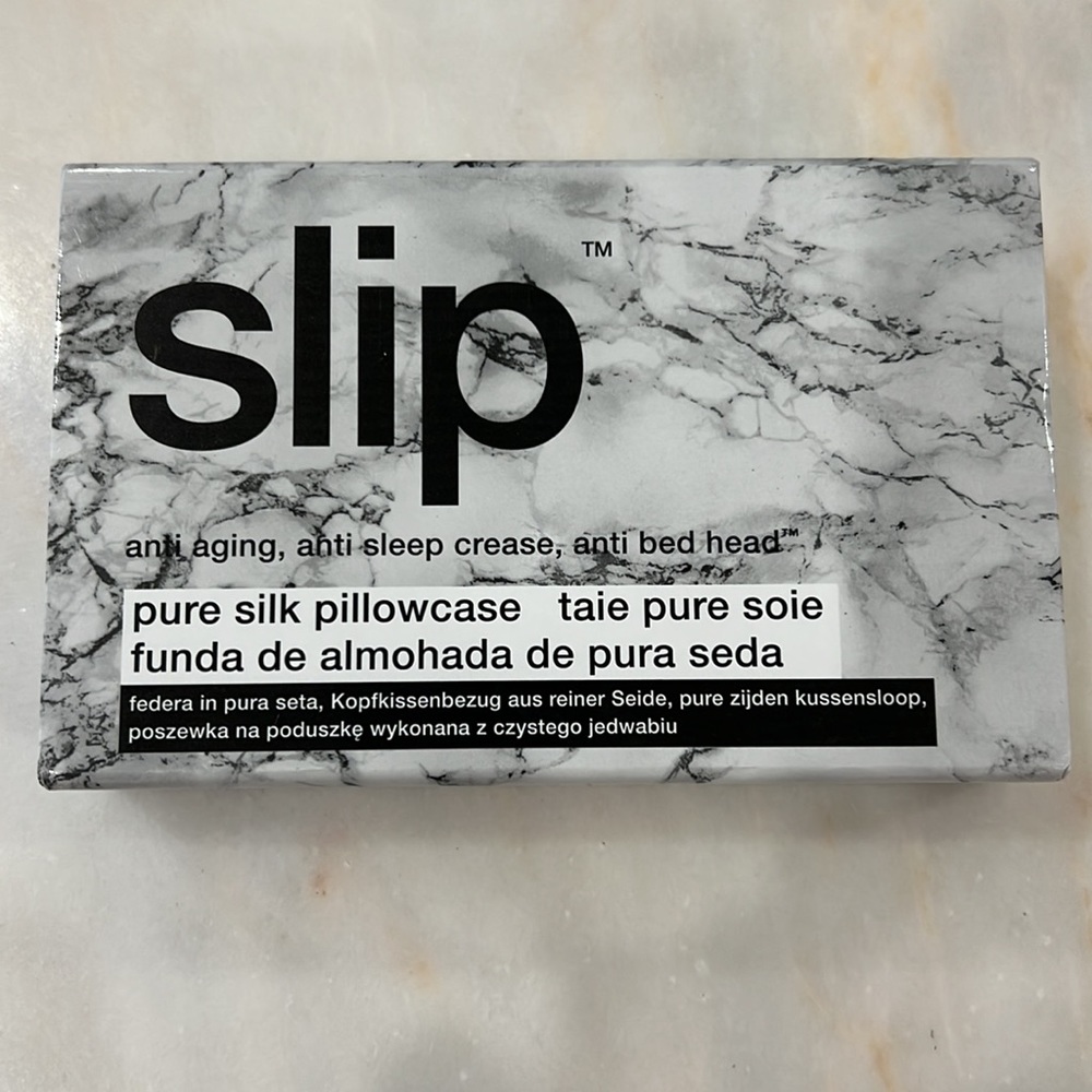 Slip Marble Queen Zippered Pillowcase